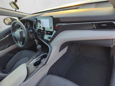 2024 Toyota Camry LE Auto (SE)