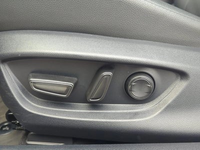 2025 Toyota Camry XSE (Natl)