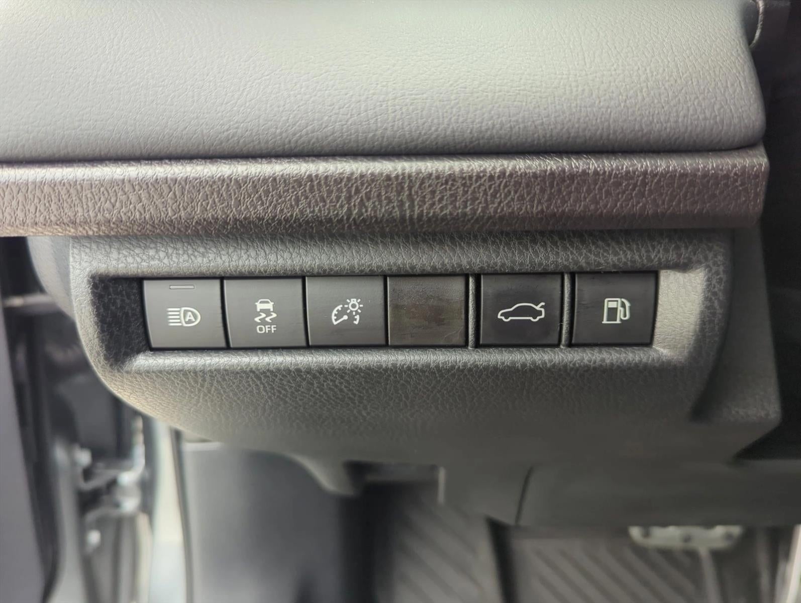 2025 Toyota Camry XSE (Natl)