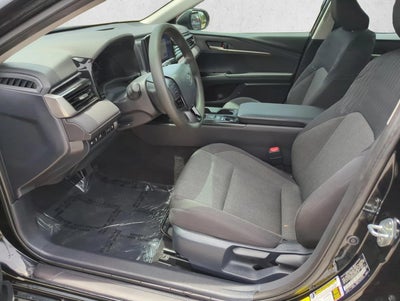 2025 Toyota Camry LE (Natl)