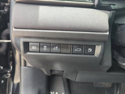 2025 Toyota Camry LE (Natl)