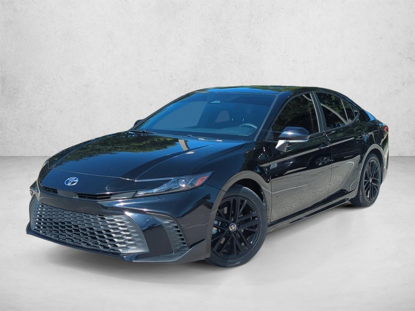 2025 Toyota Camry SE (Natl)