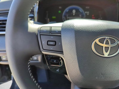 2025 Toyota Camry SE (SE)