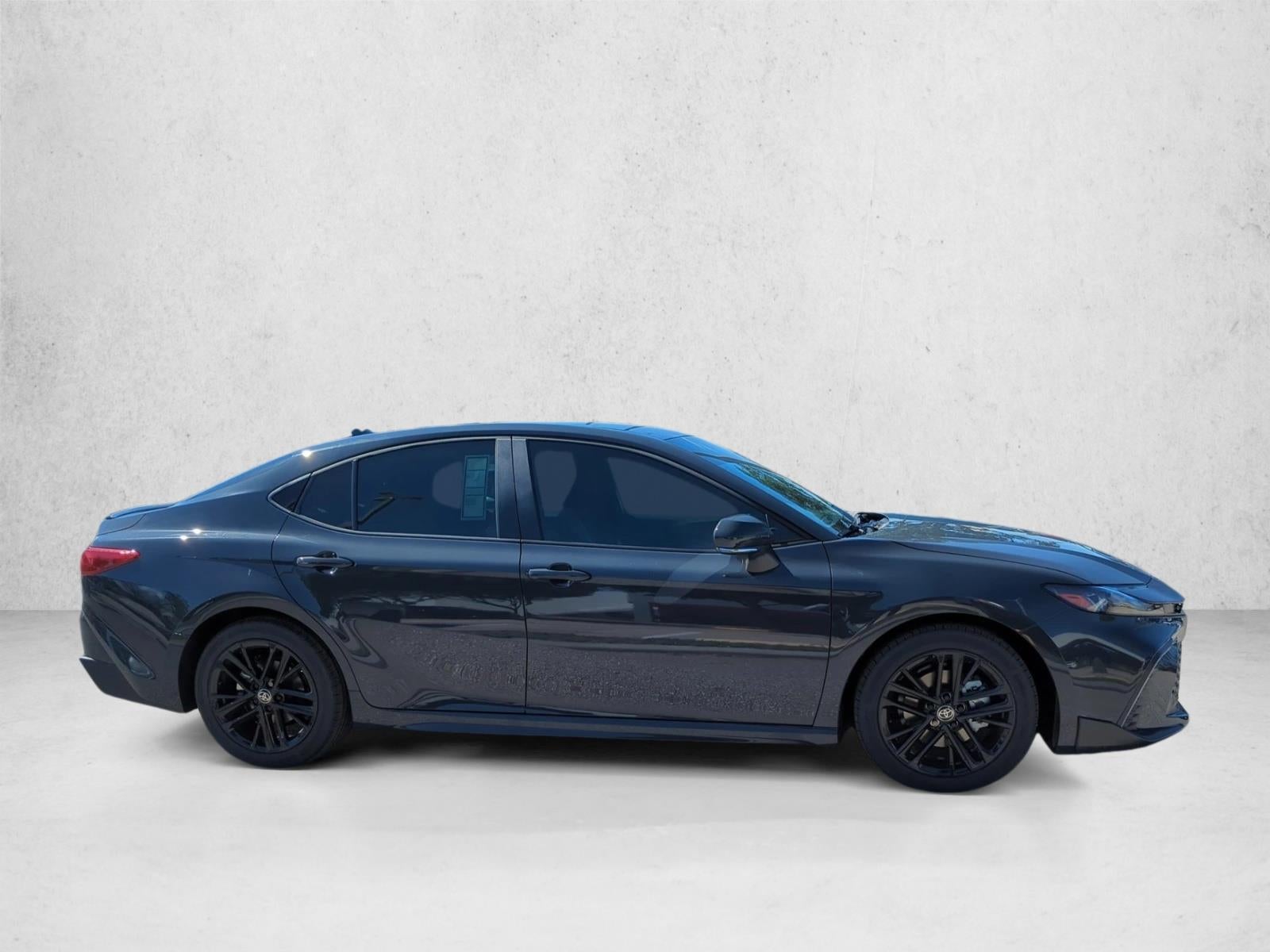 2025 Toyota Camry SE (SE)