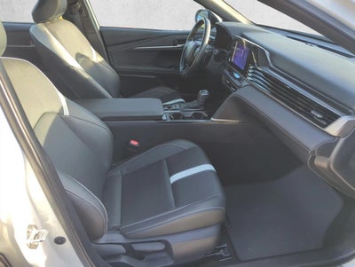 2025 Toyota Camry SE (SE)