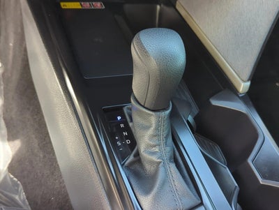 2025 Toyota Camry LE (SE)