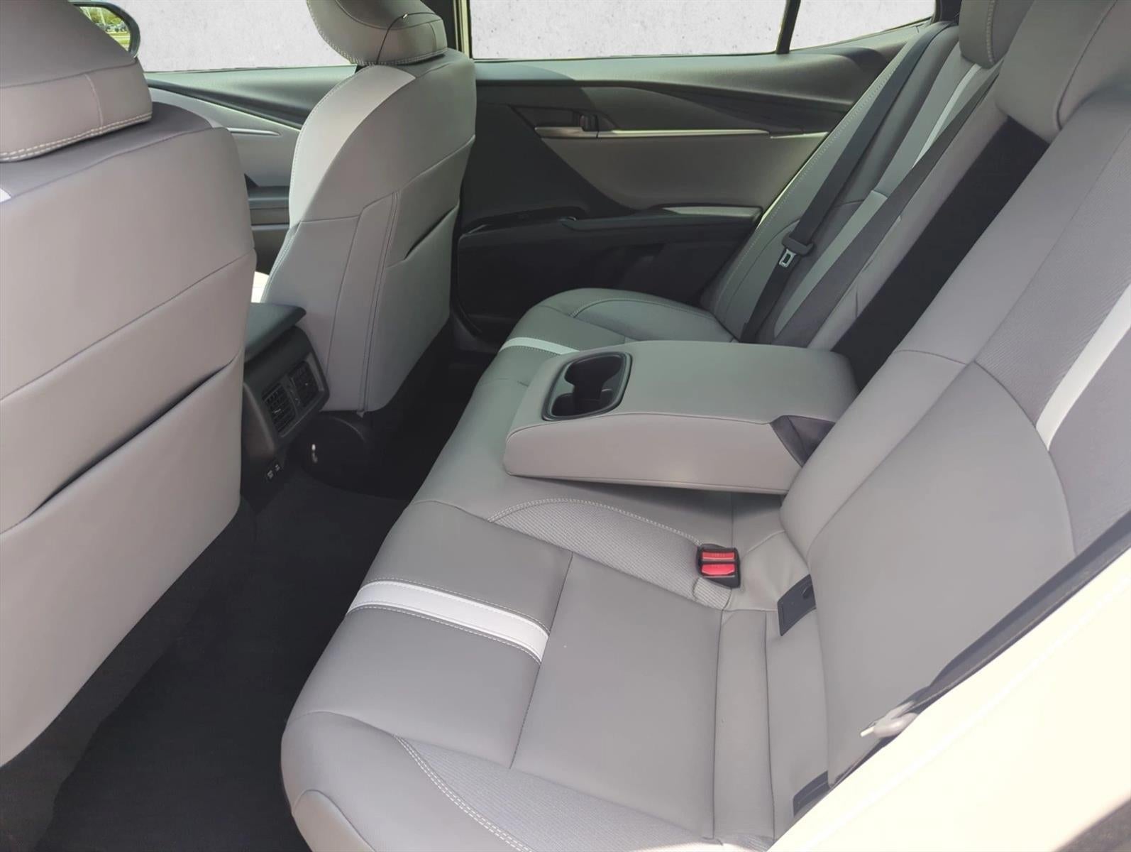 2026 Toyota Camry SE (SE)
