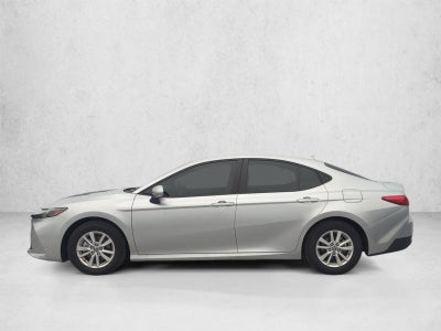 2025 Toyota Camry LE (SE)