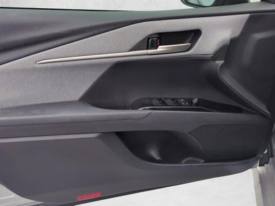 2025 Toyota Camry LE (SE)