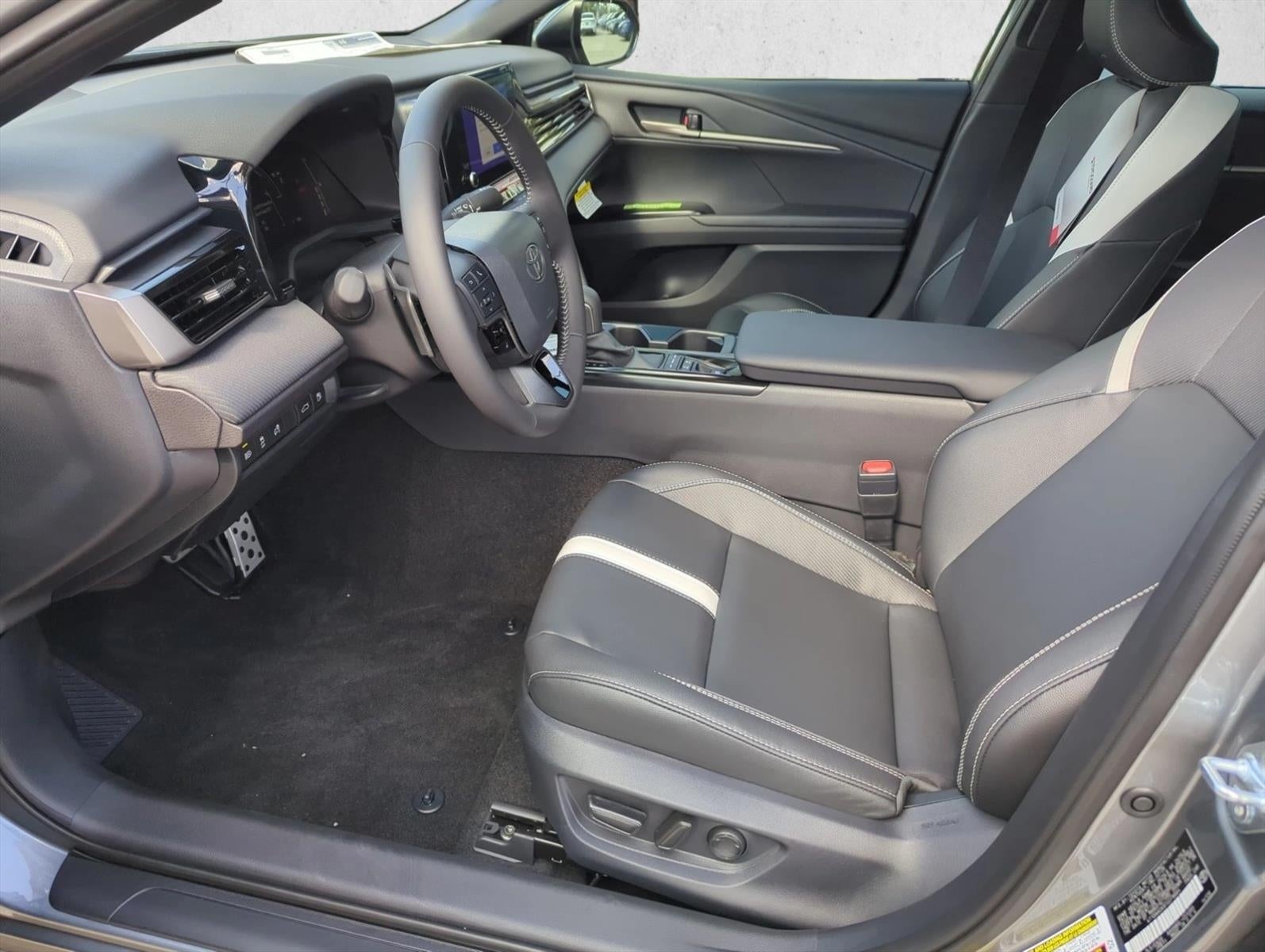 2026 Toyota Camry SE (SE)