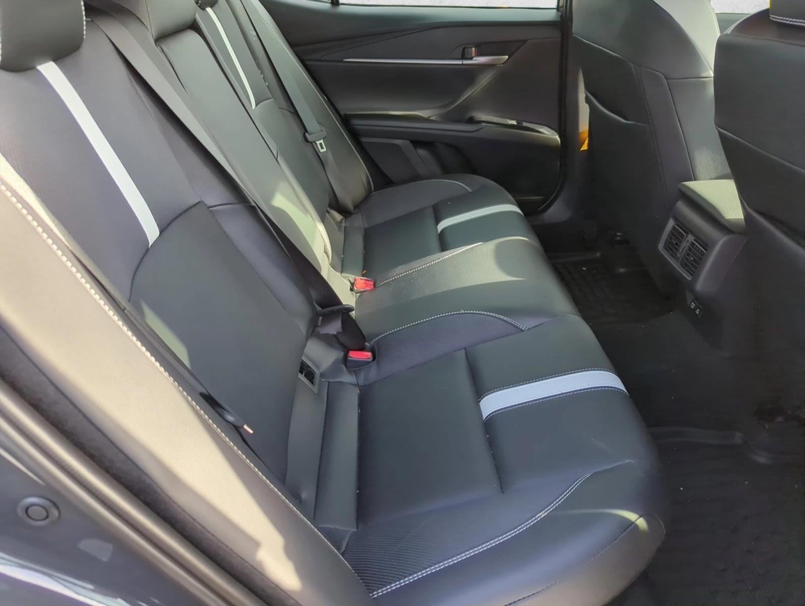 2026 Toyota Camry SE (SE)