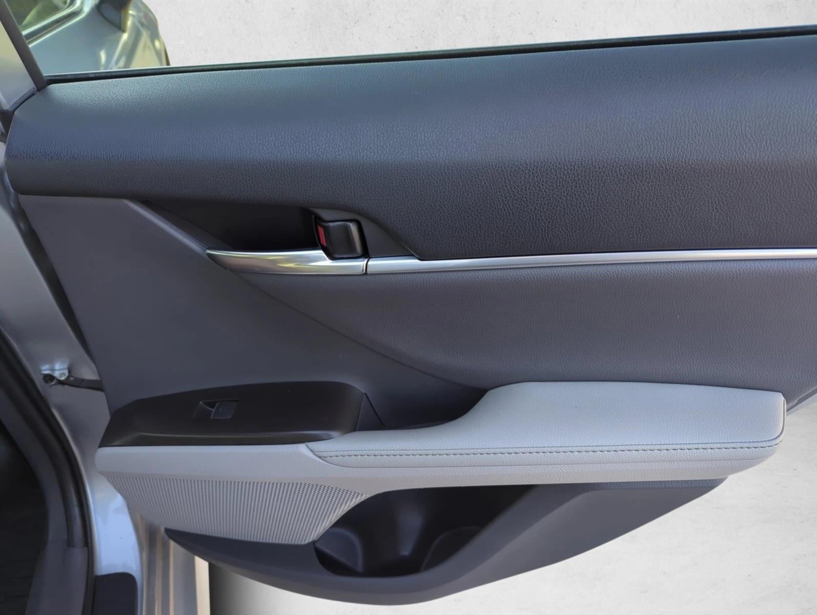 2022 Toyota Camry Hybrid XLE CVT (Natl)