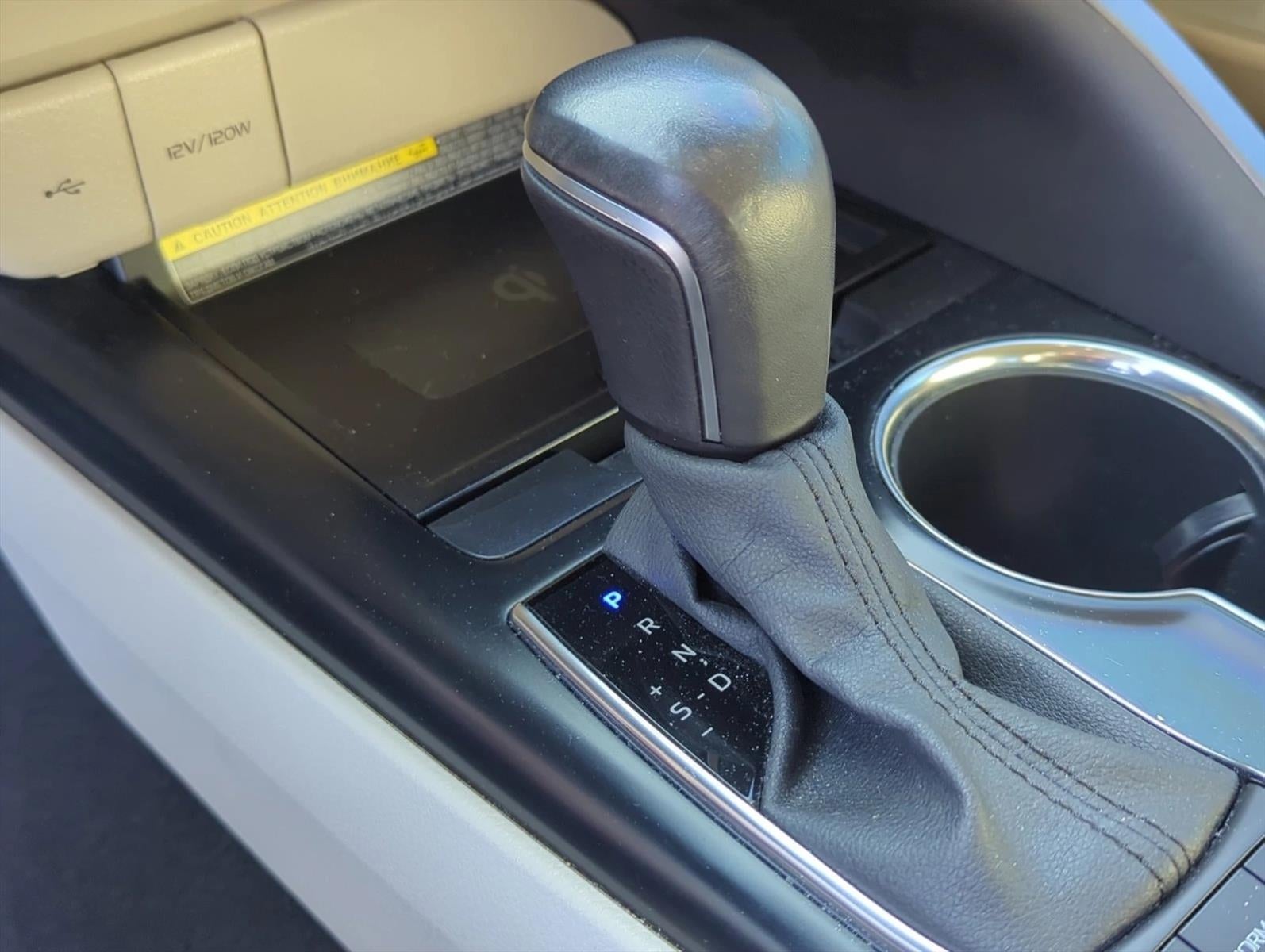 2020 Toyota Camry Hybrid XLE CVT (Natl)