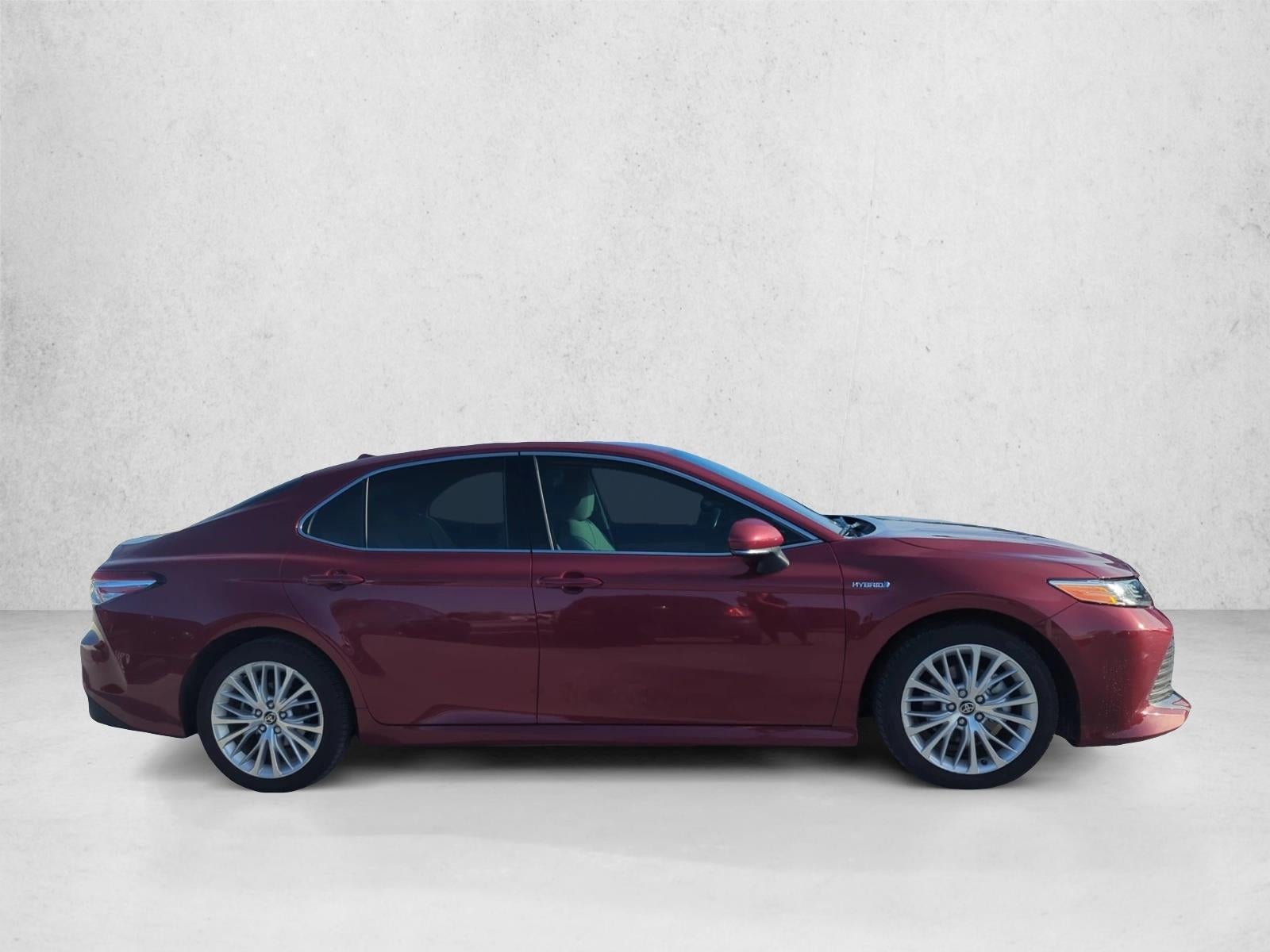 2020 Toyota Camry Hybrid XLE CVT (Natl)