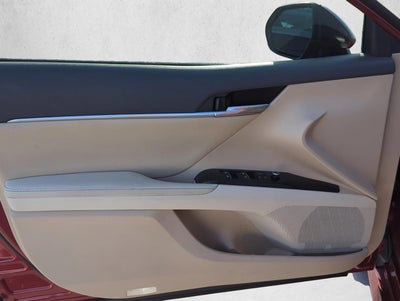 2020 Toyota Camry Hybrid XLE CVT (Natl)