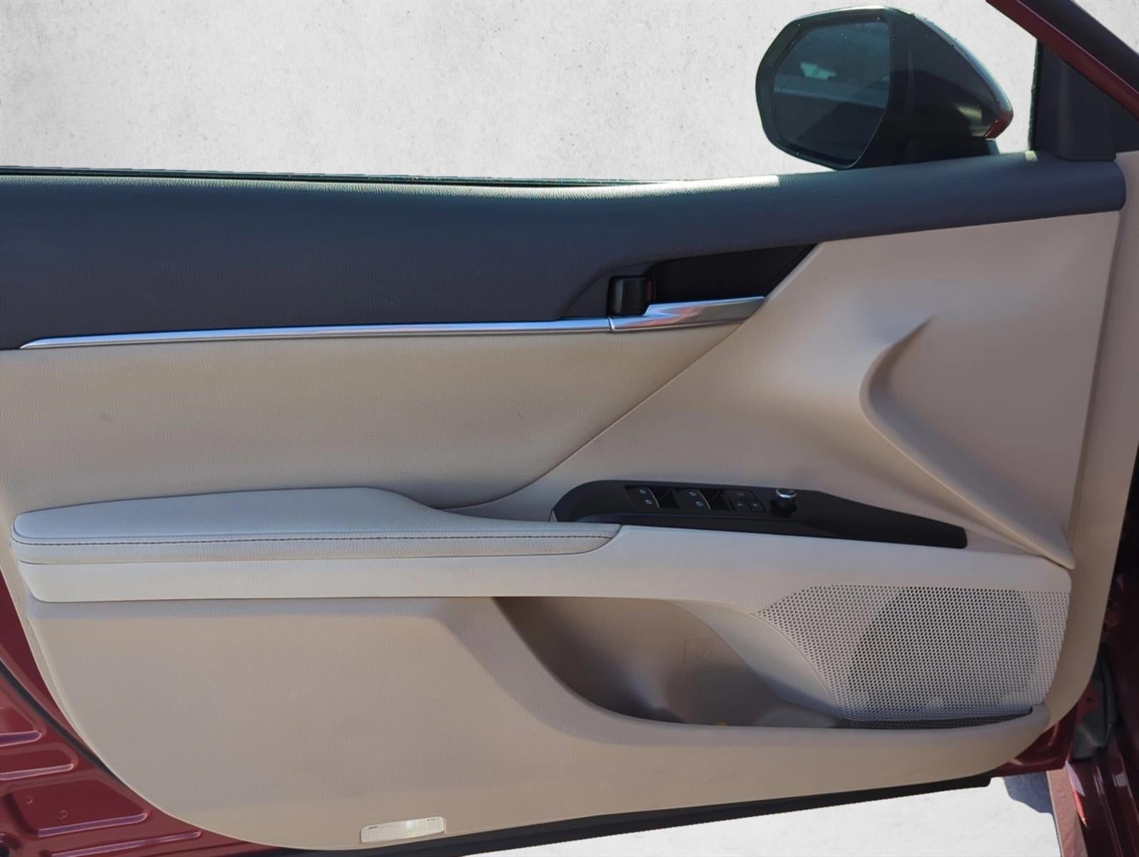 2020 Toyota Camry Hybrid XLE CVT (Natl)