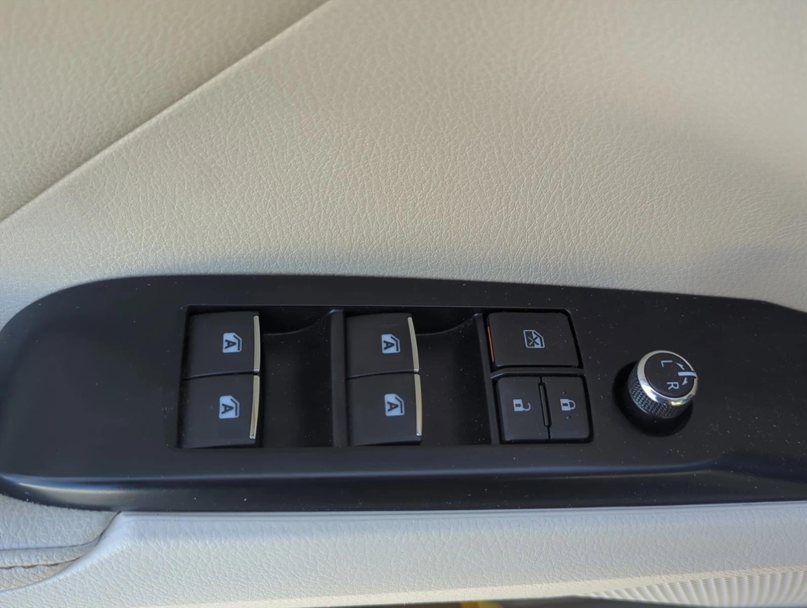 2020 Toyota Camry Hybrid XLE CVT (Natl)