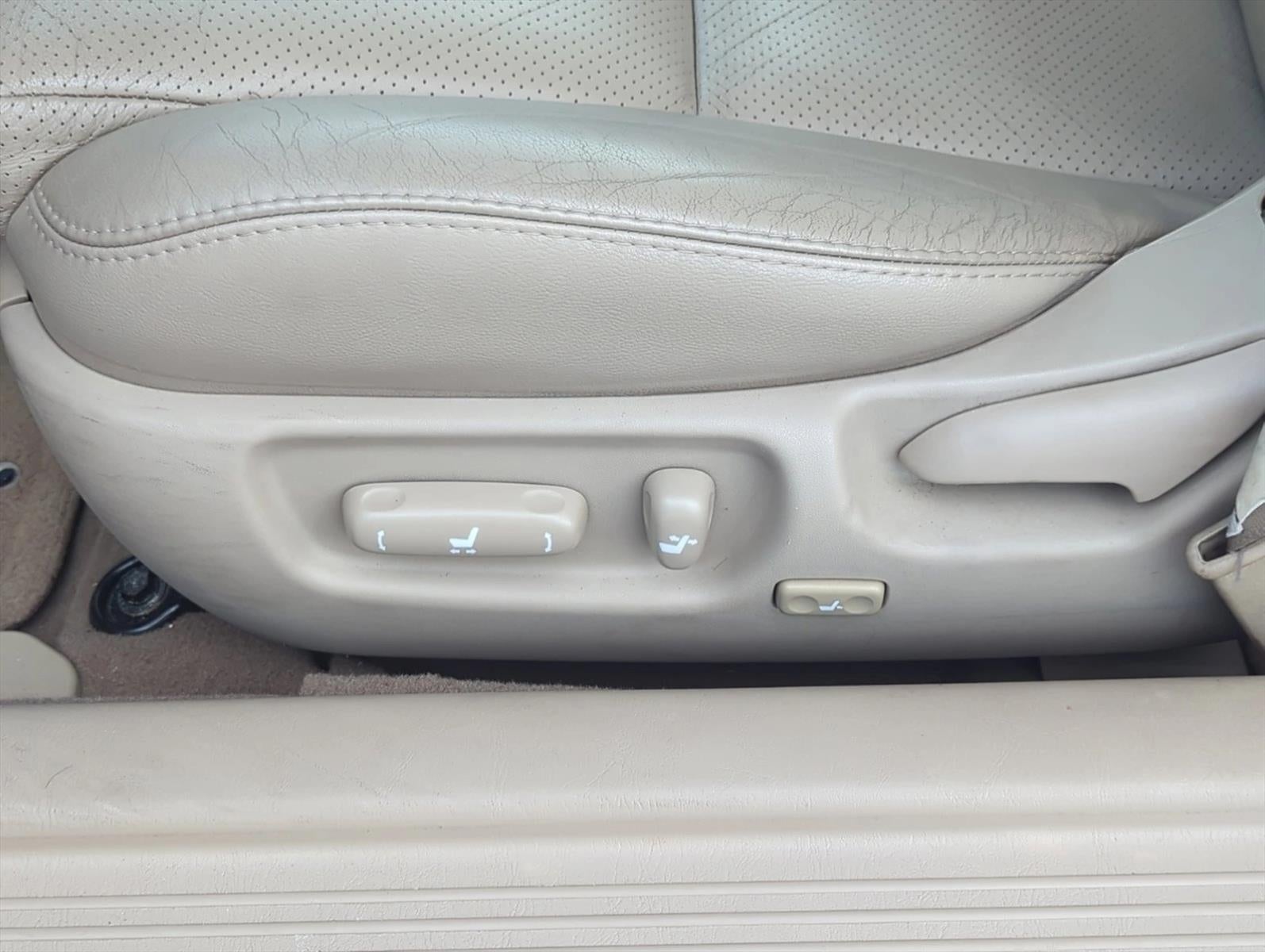 2006 Toyota Camry Solara 2dr Conv SLE V6 Auto (Natl)