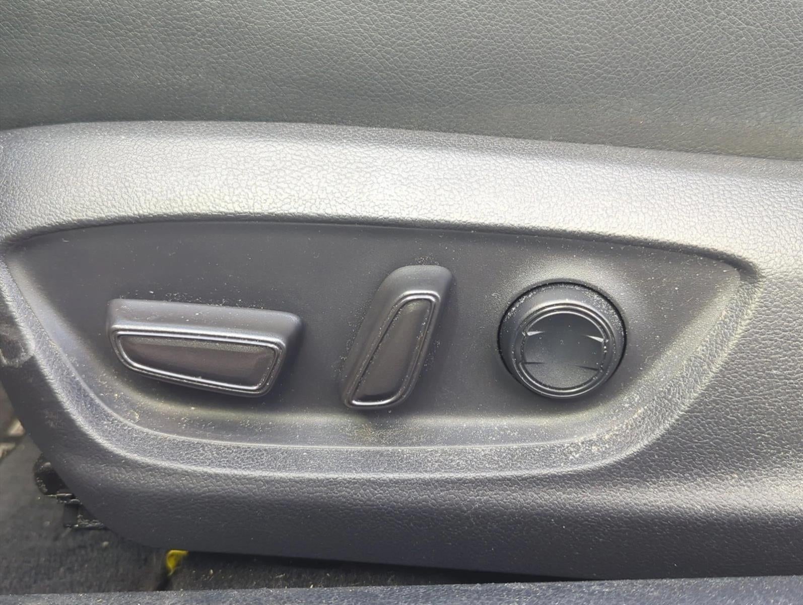 2020 Toyota Camry XLE V6 Auto (Natl)