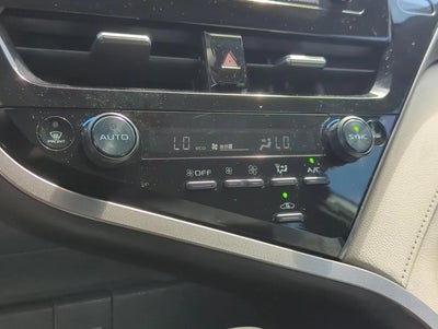 2023 Toyota Camry SE Auto (SE)