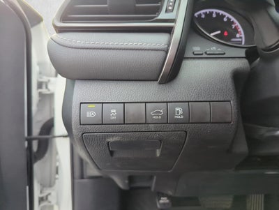 2023 Toyota Camry SE Auto (SE)