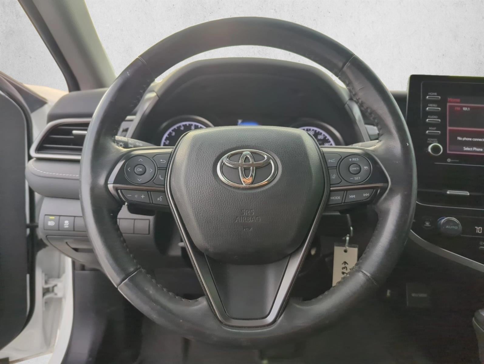 2023 Toyota Camry SE Auto (SE)