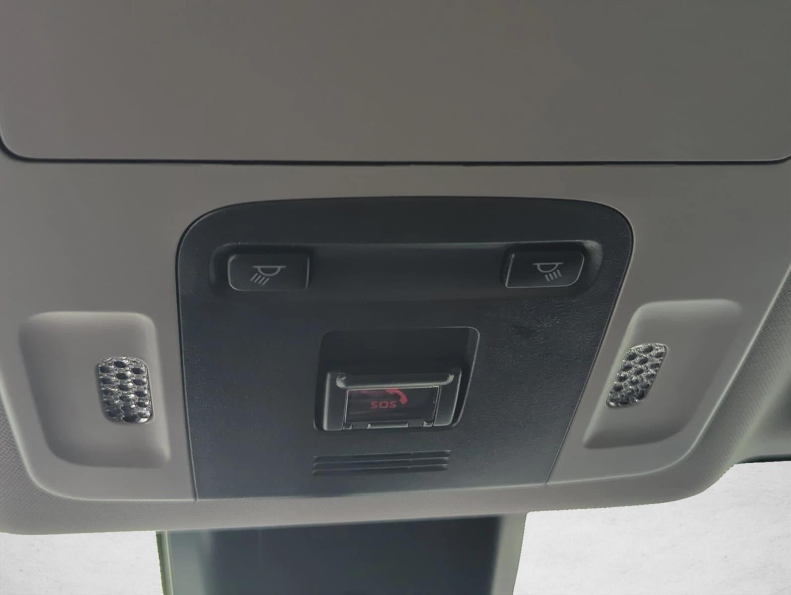 2023 Toyota Camry SE Auto (SE)