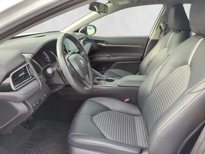 2023 Toyota Camry SE Auto (SE)