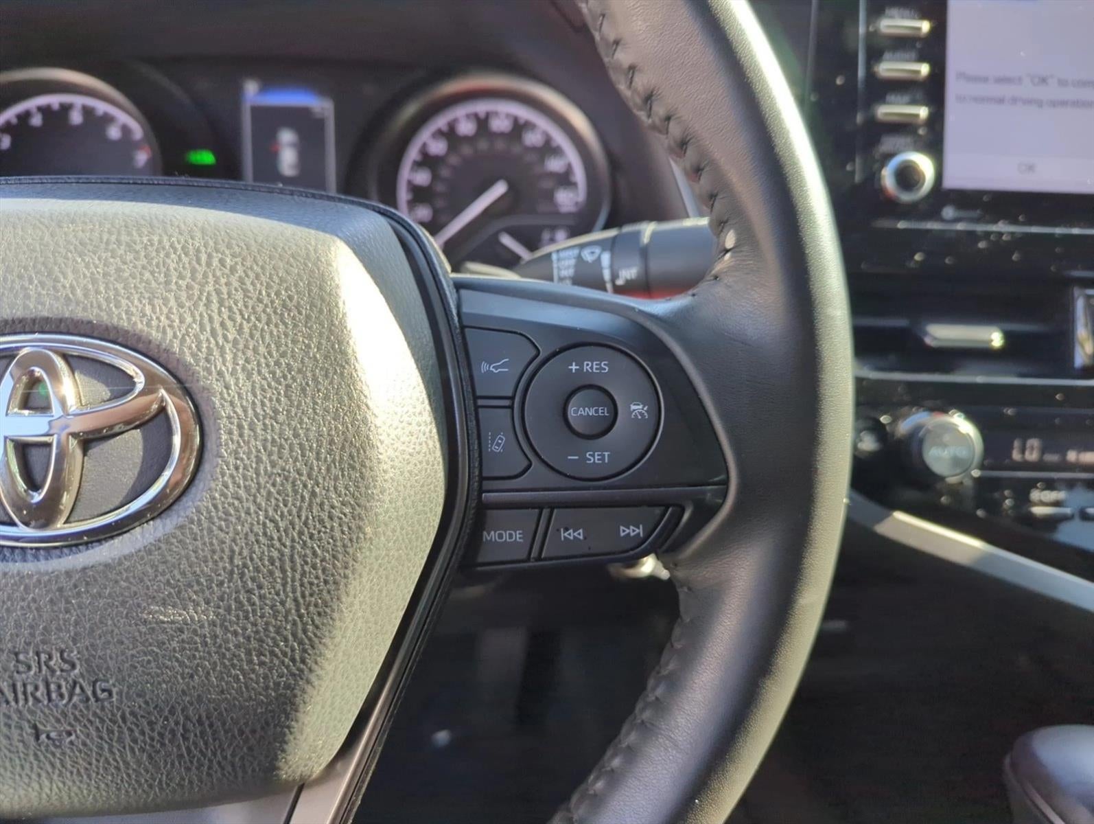 2024 Toyota Camry SE Auto (SE)