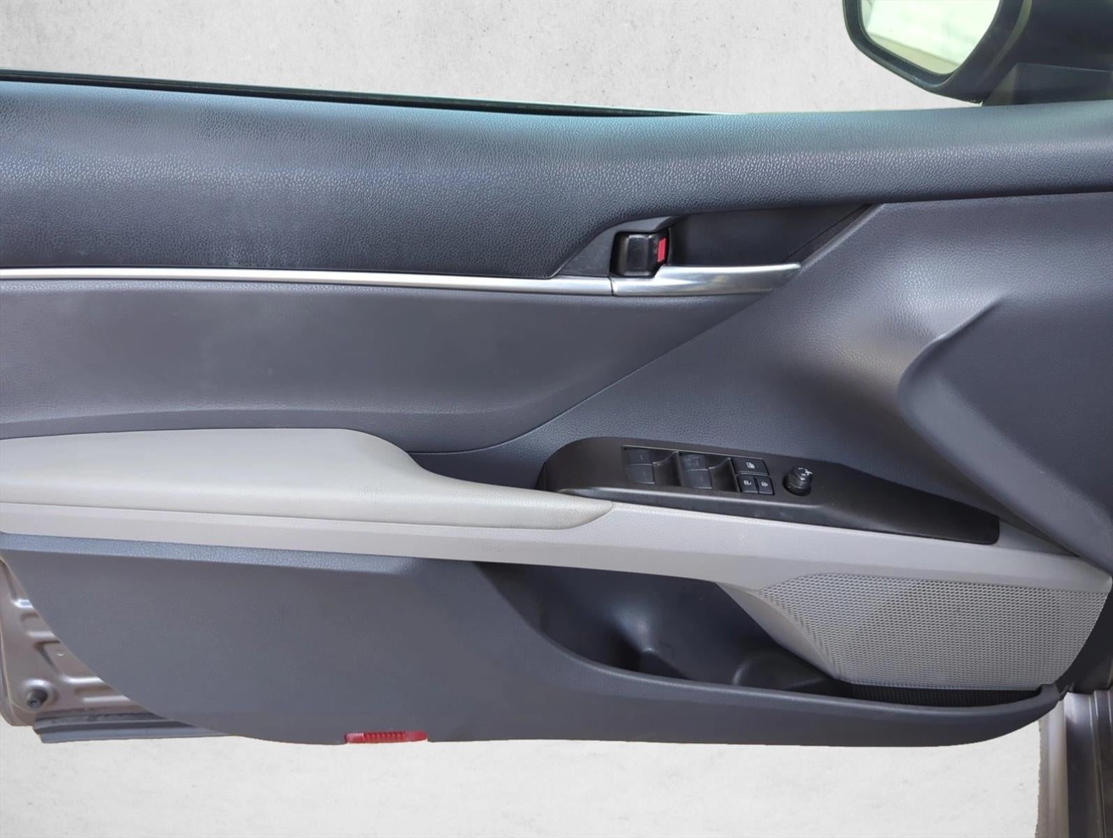 2022 Toyota Camry Hybrid SE CVT (Natl)