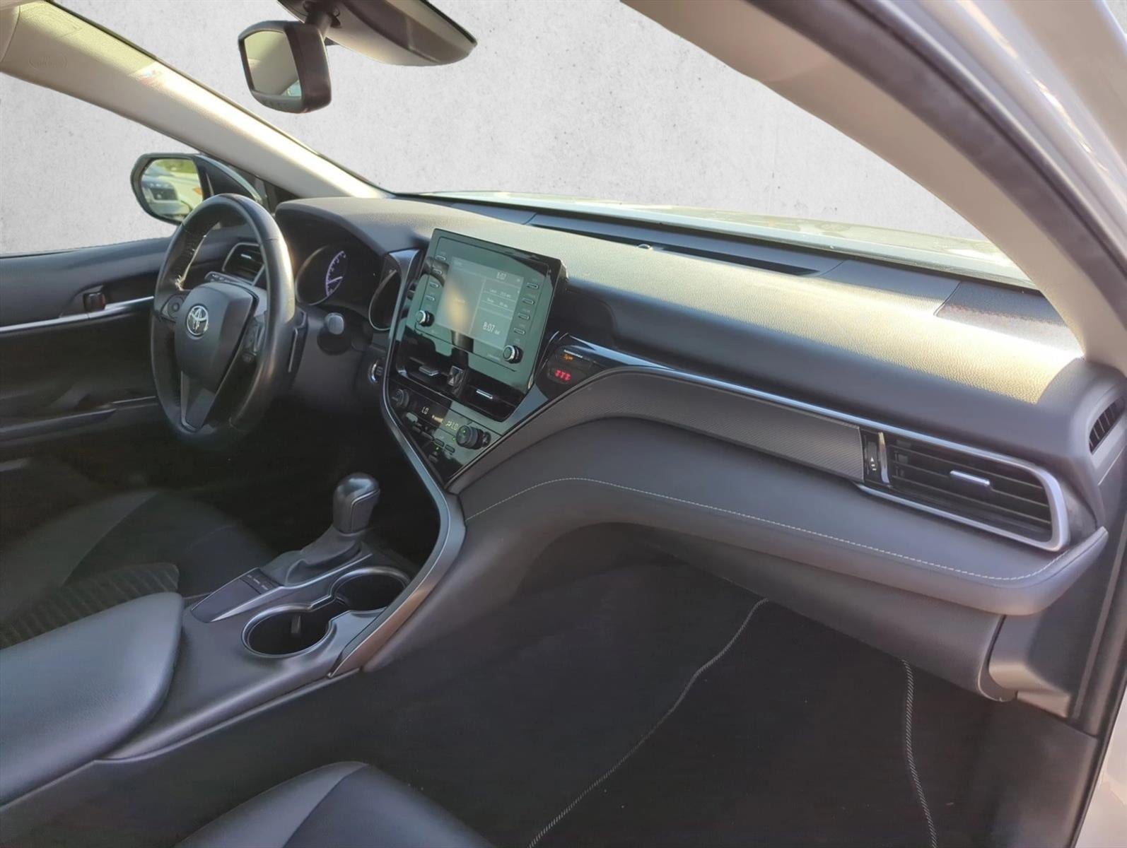 2023 Toyota Camry SE Auto (SE)