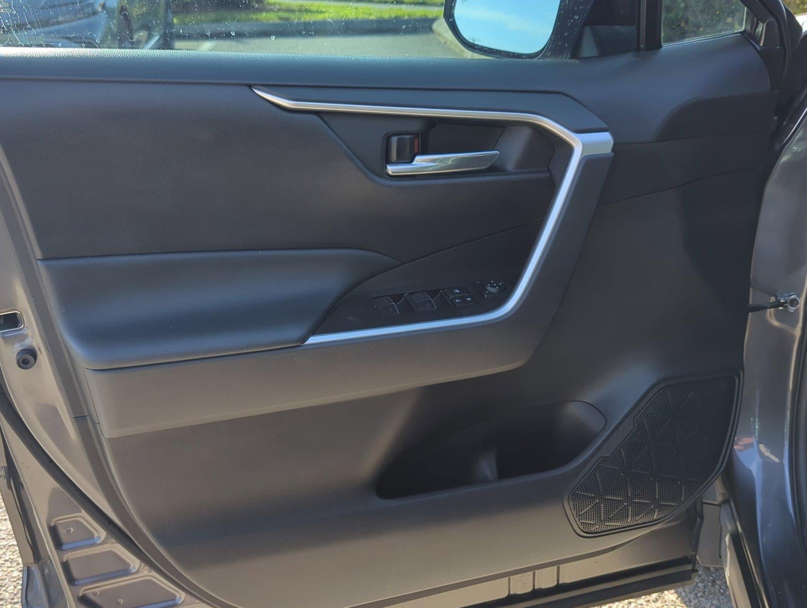 2022 Toyota RAV4 Hybrid XLE Premium AWD (Natl)