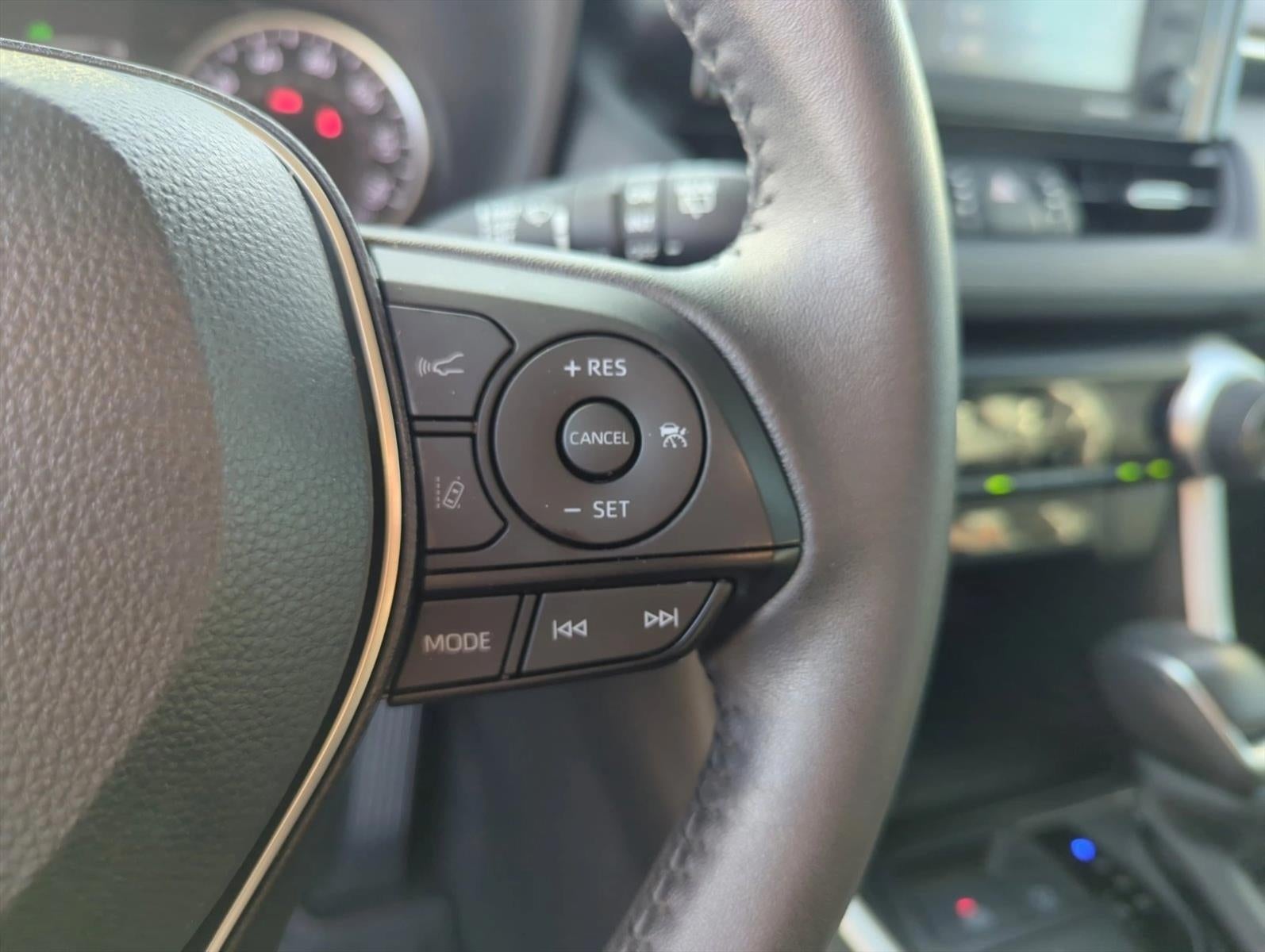 2022 Toyota RAV4 Hybrid XLE Premium AWD (Natl)