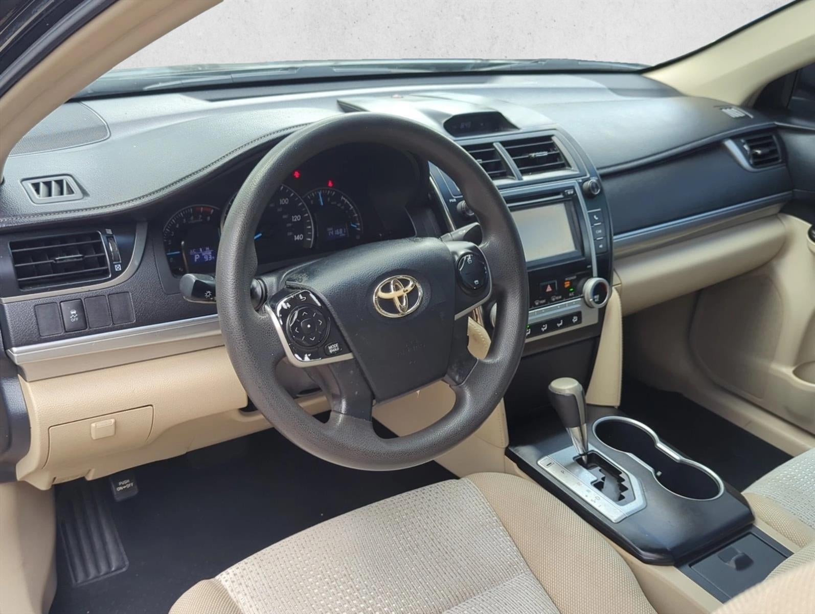 2012 Toyota Camry 4dr Sdn I4 Auto LE (Natl)