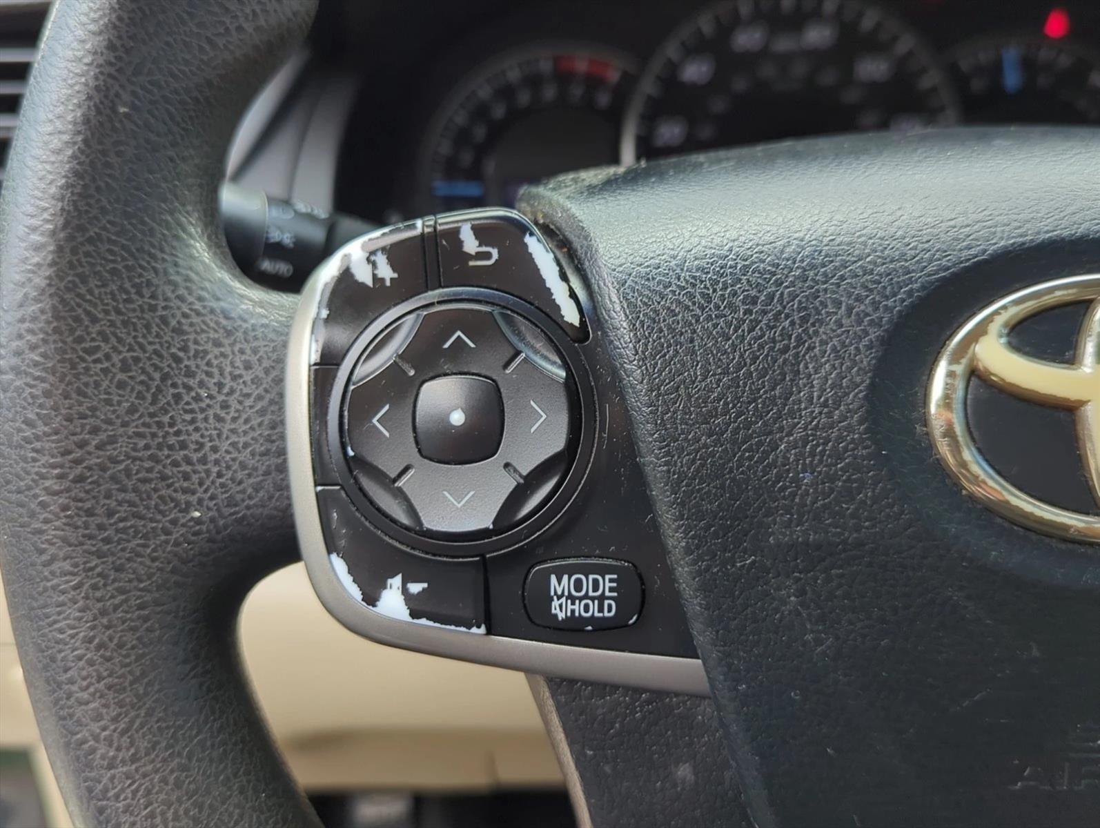 2012 Toyota Camry 4dr Sdn I4 Auto LE (Natl)