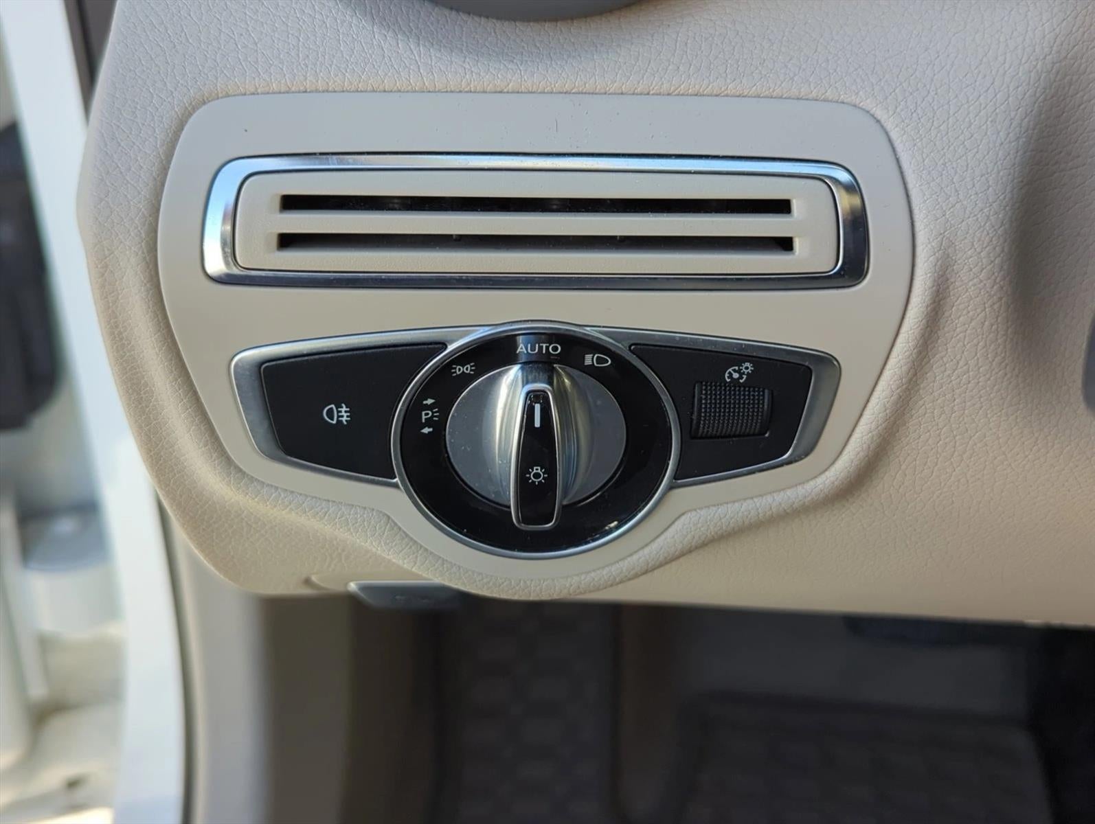 2016 Mercedes-Benz C-Class C 300 4MATIC® Luxury Sedan