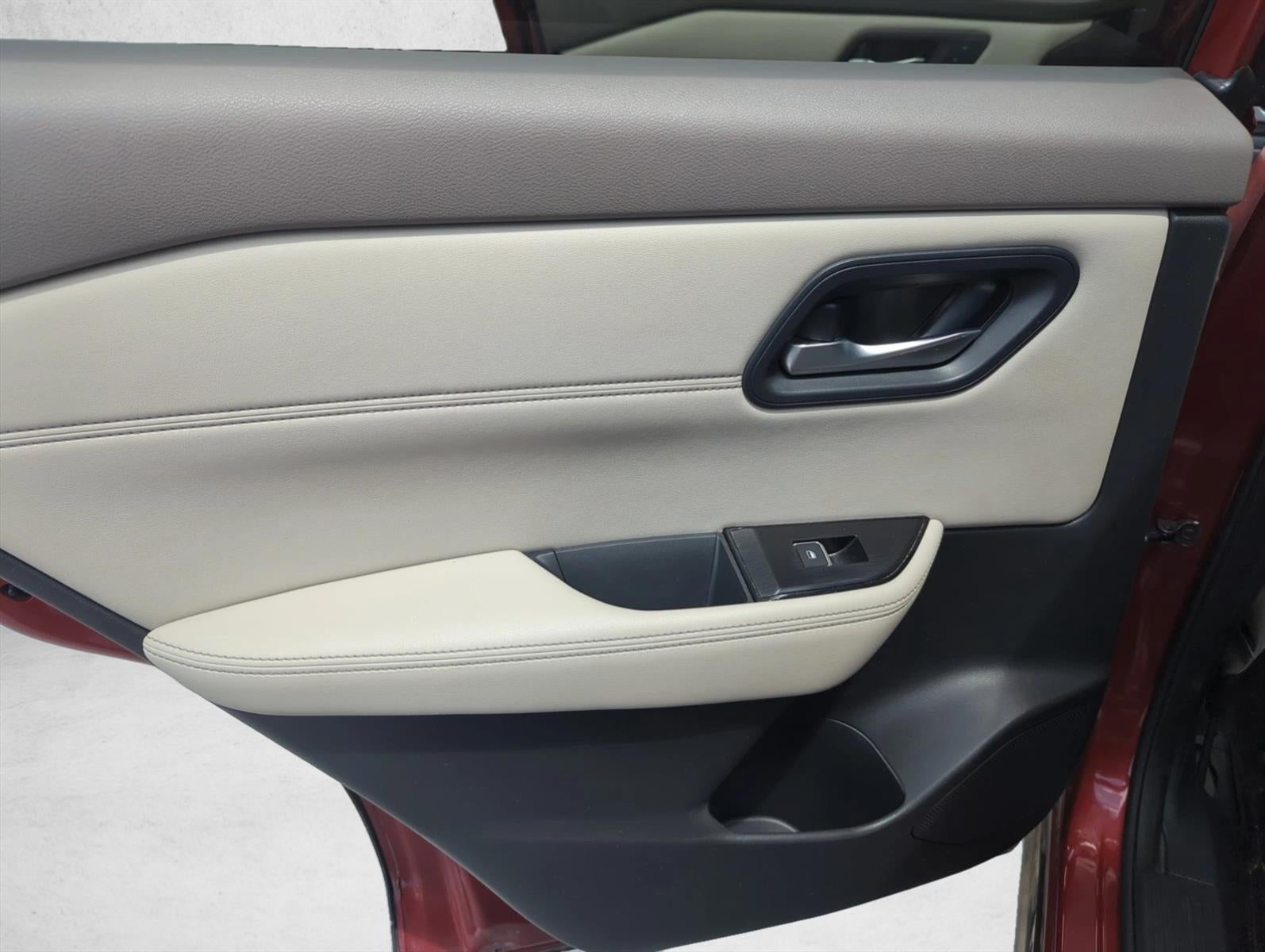 2023 Nissan Rogue FWD SL