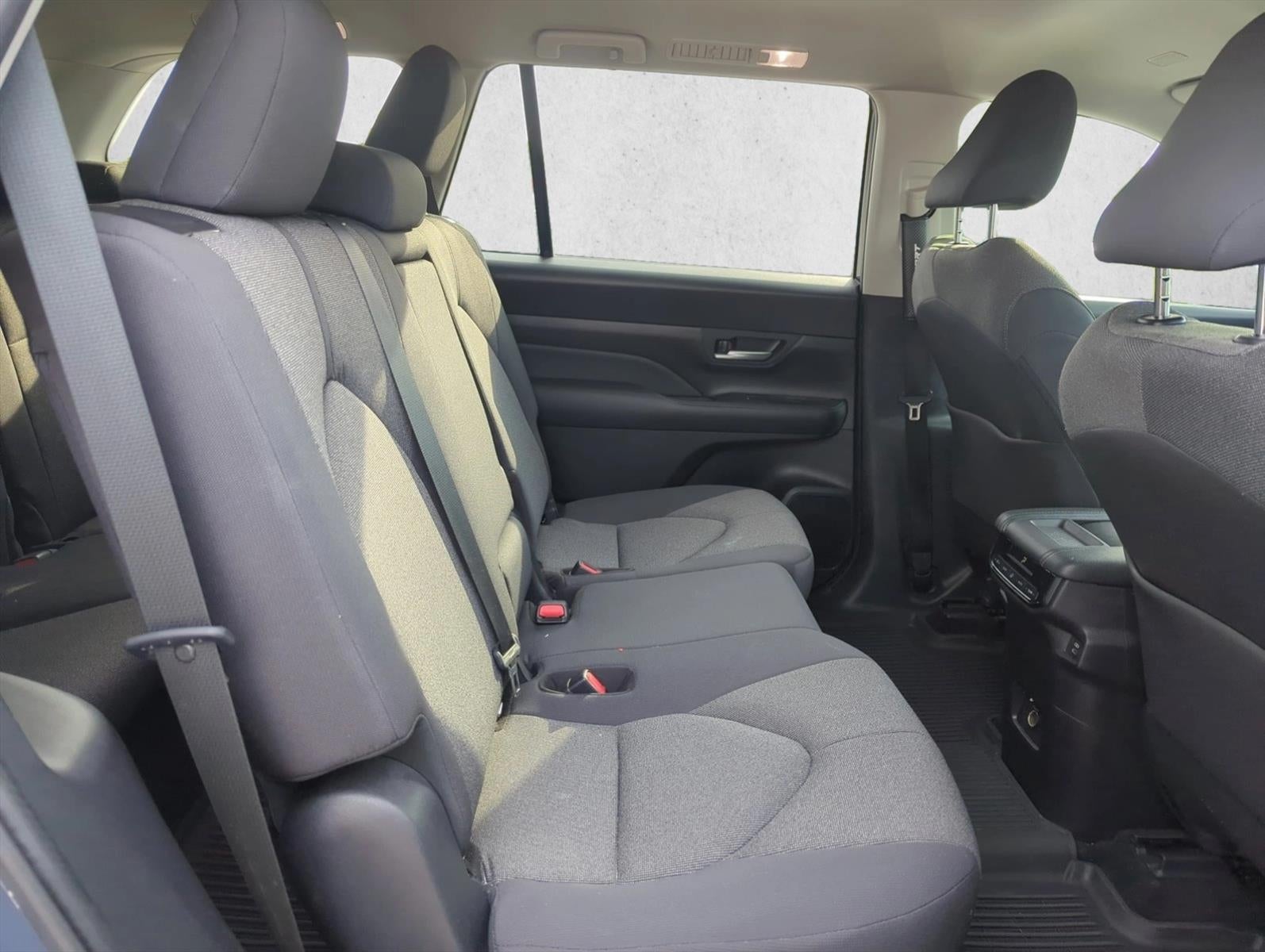 2025 Toyota Grand Highlander LE FWD (Natl)