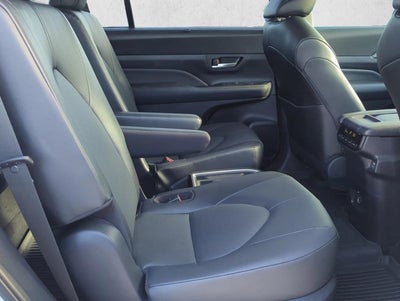 2025 Toyota Grand Highlander XLE FWD (Natl)
