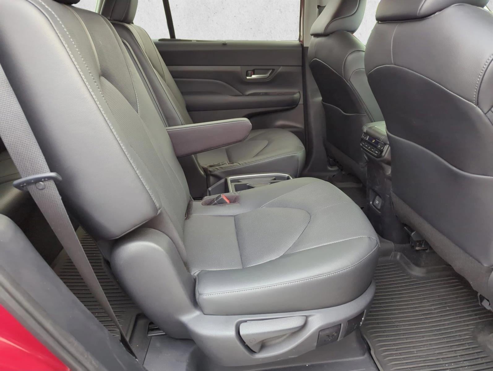 2024 Toyota Grand Highlander Platinum AWD (Natl)