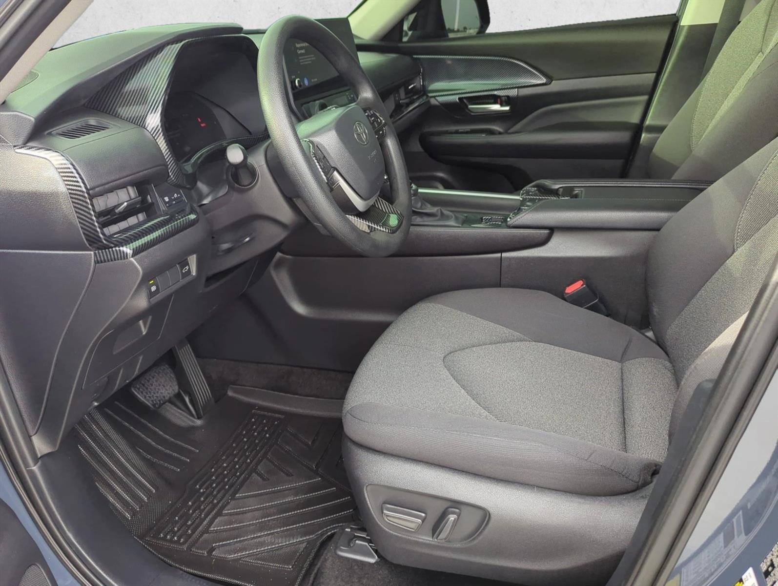 2025 Toyota Grand Highlander Hybrid LE AWD (Natl)