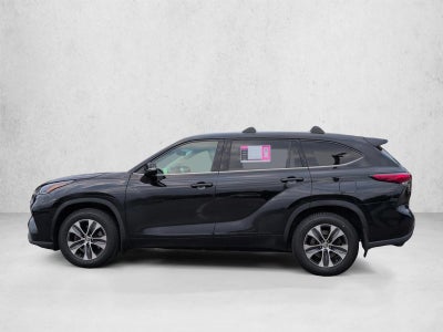 2021 Toyota Highlander XLE AWD (Natl)