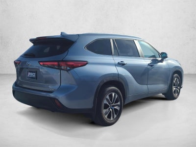 2023 Toyota Highlander XLE FWD (Natl)