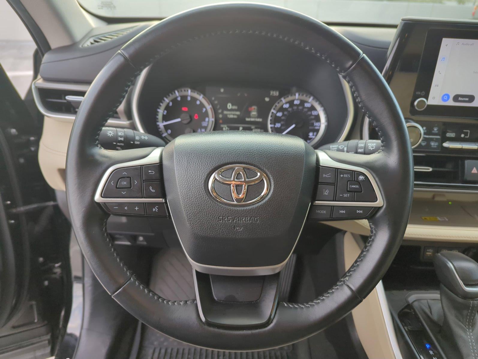 2023 Toyota Highlander XLE FWD (Natl)