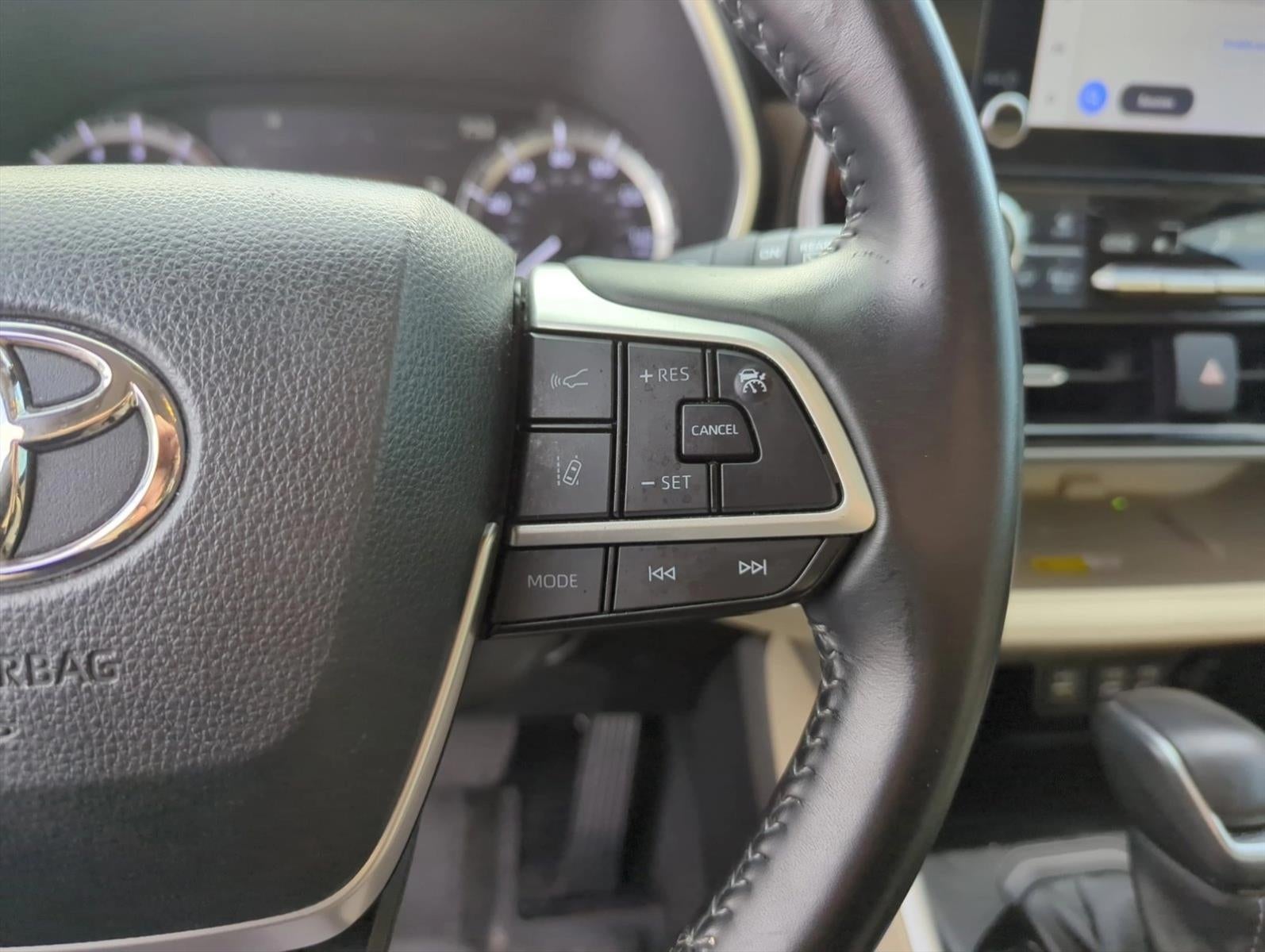 2023 Toyota Highlander XLE FWD (Natl)