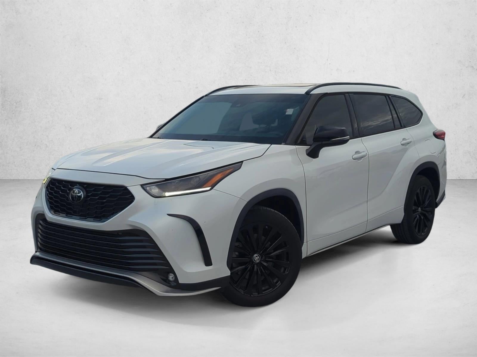 2023 Toyota Highlander XSE FWD photo