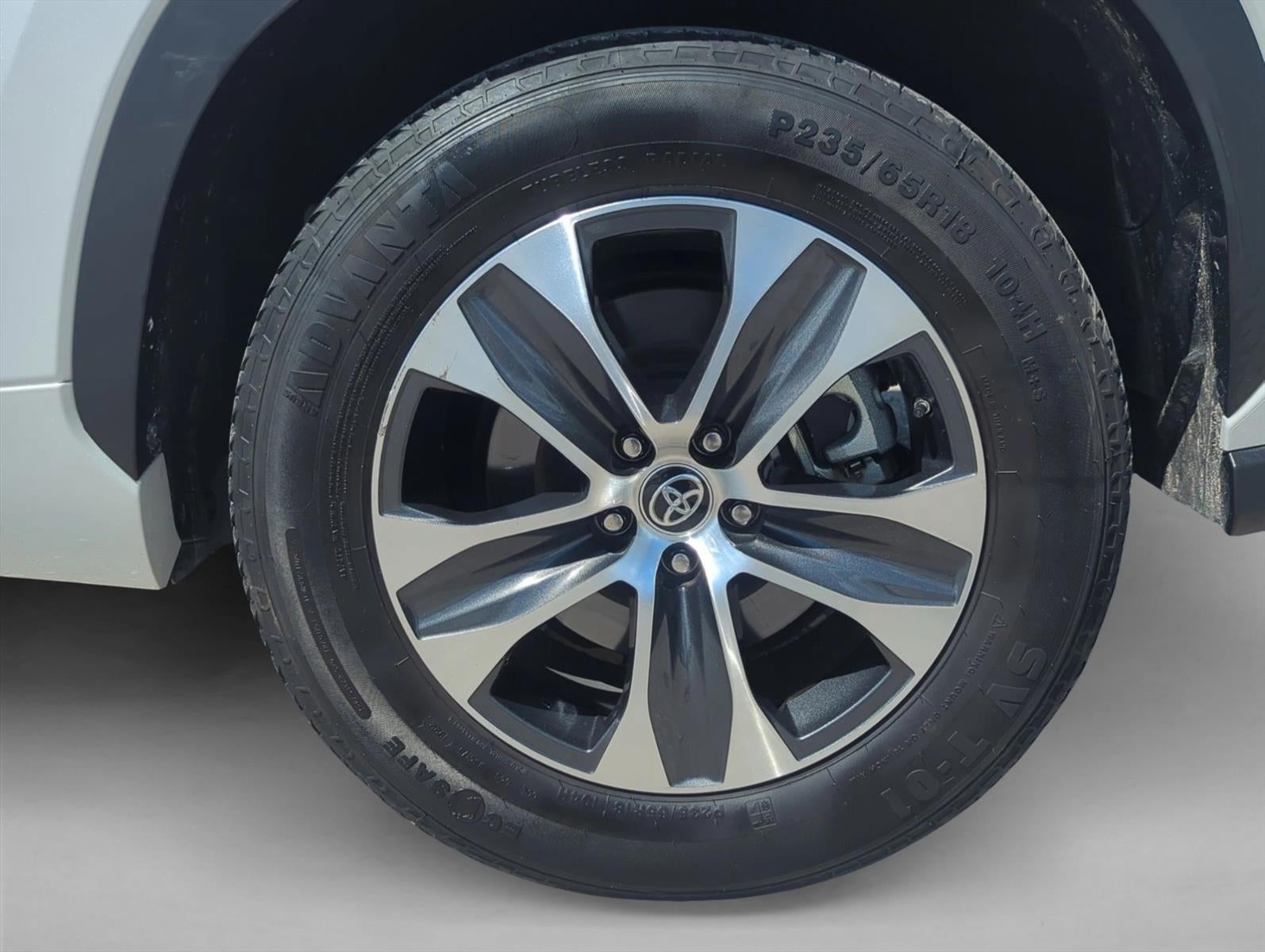 2023 Toyota Highlander XLE FWD (Natl)