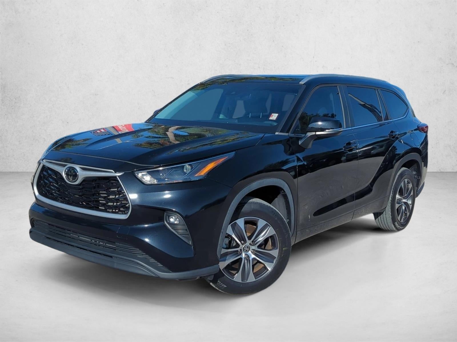 2023 Toyota Highlander XLE FWD (Natl)
