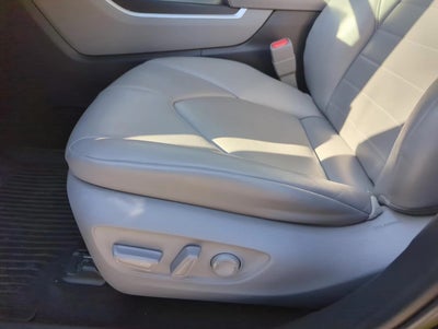 2023 Toyota Highlander XLE FWD (Natl)