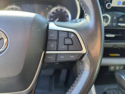 2023 Toyota Highlander XLE FWD (Natl)